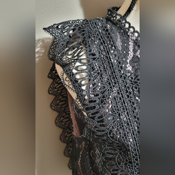 NWT Eri +Ali Anthropolgie Lace Top - Picture 6 of 7